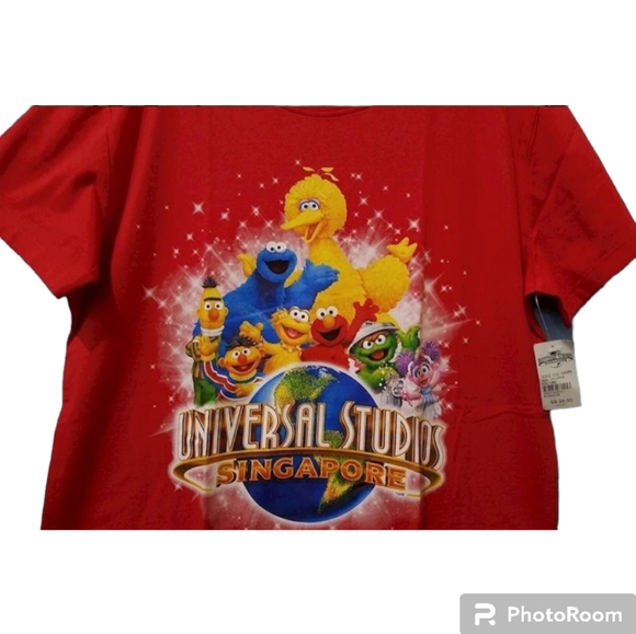 Universal Studios Singapore Sesame Street Shirt NWT - Picture 2 of 6